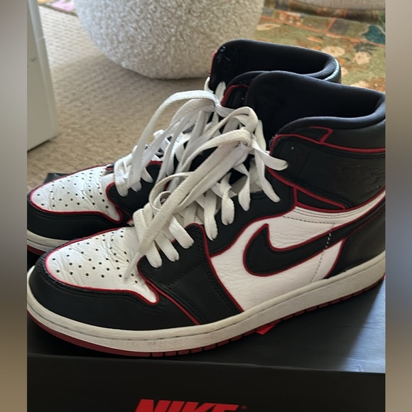 Air Jordan 1 Retro High OG bloodlines - Picture 5 of 7